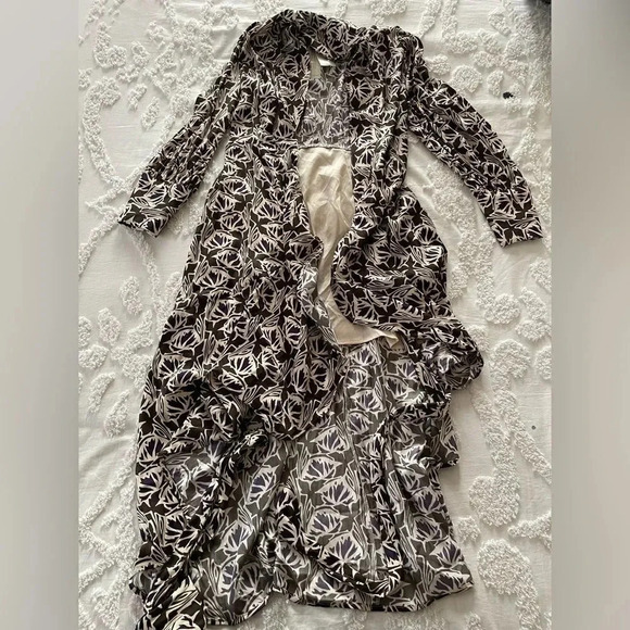 Banana Republic Silky Wrap Maxi Dress - Picture 5 of 15